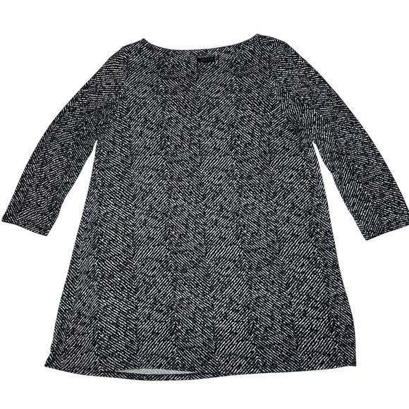 J. Jill Wearever Collection Women’s Stretch Top Tunic Pullover Black White Sz S - Picture 3 of 7